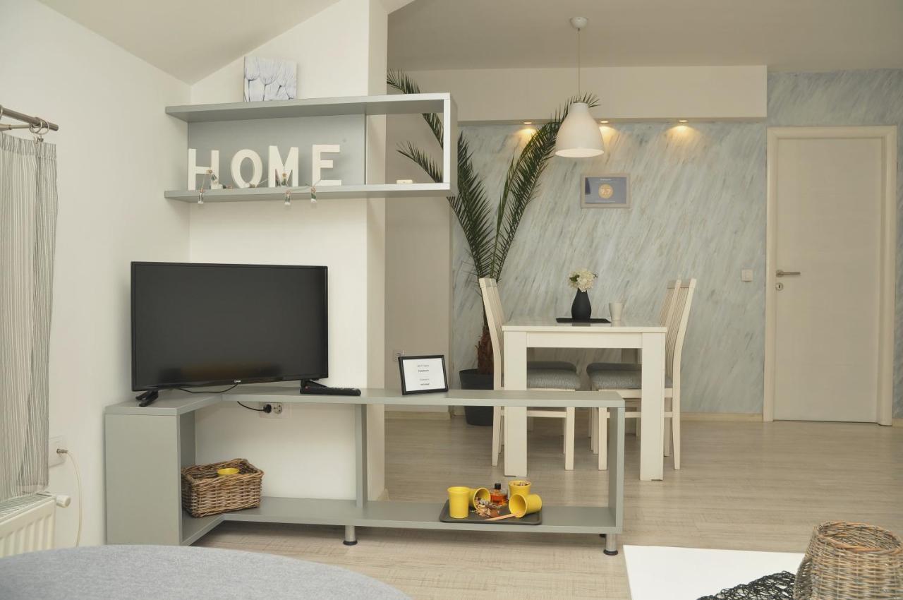 "Handmade" Apartment Ni Екстериор снимка