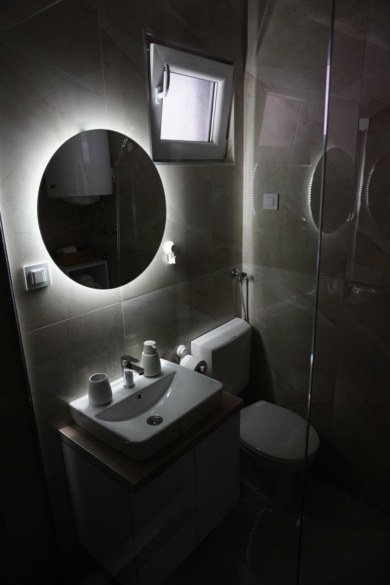 "Handmade" Apartment Ni Екстериор снимка