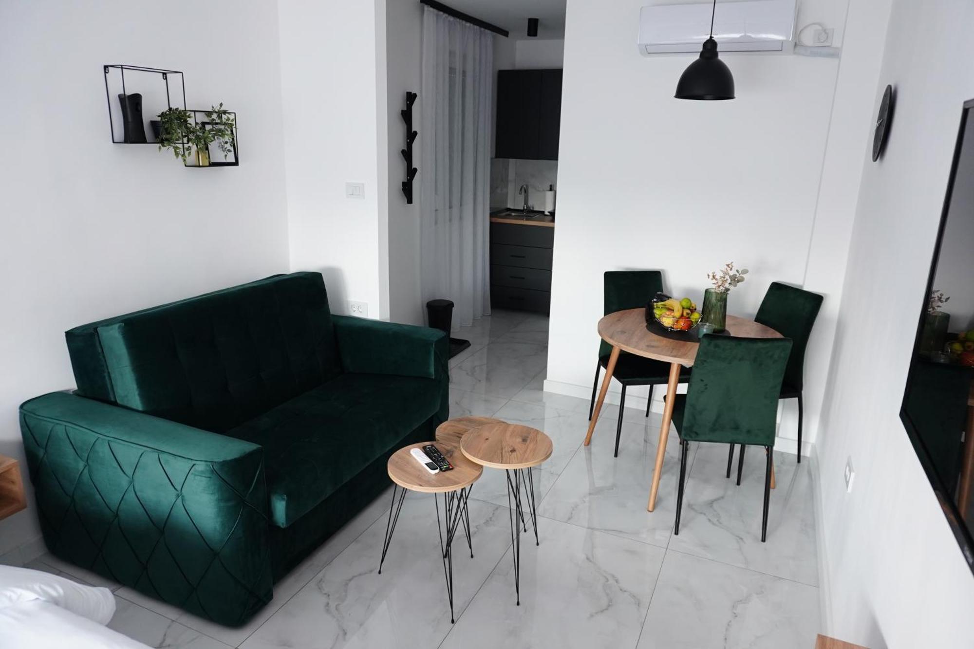"Handmade" Apartment Ni Екстериор снимка