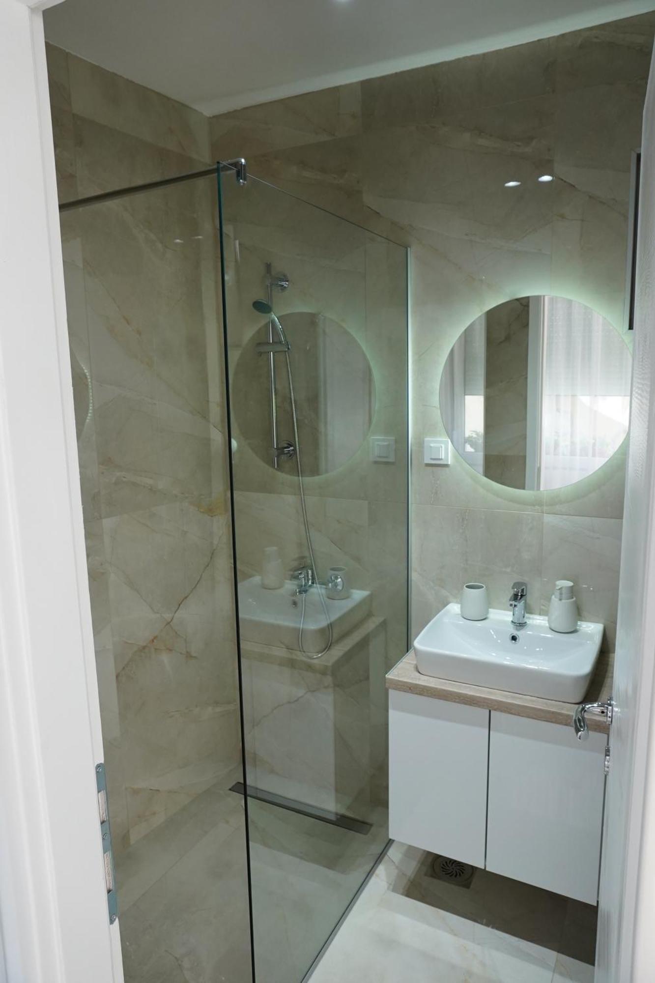 "Handmade" Apartment Ni Екстериор снимка